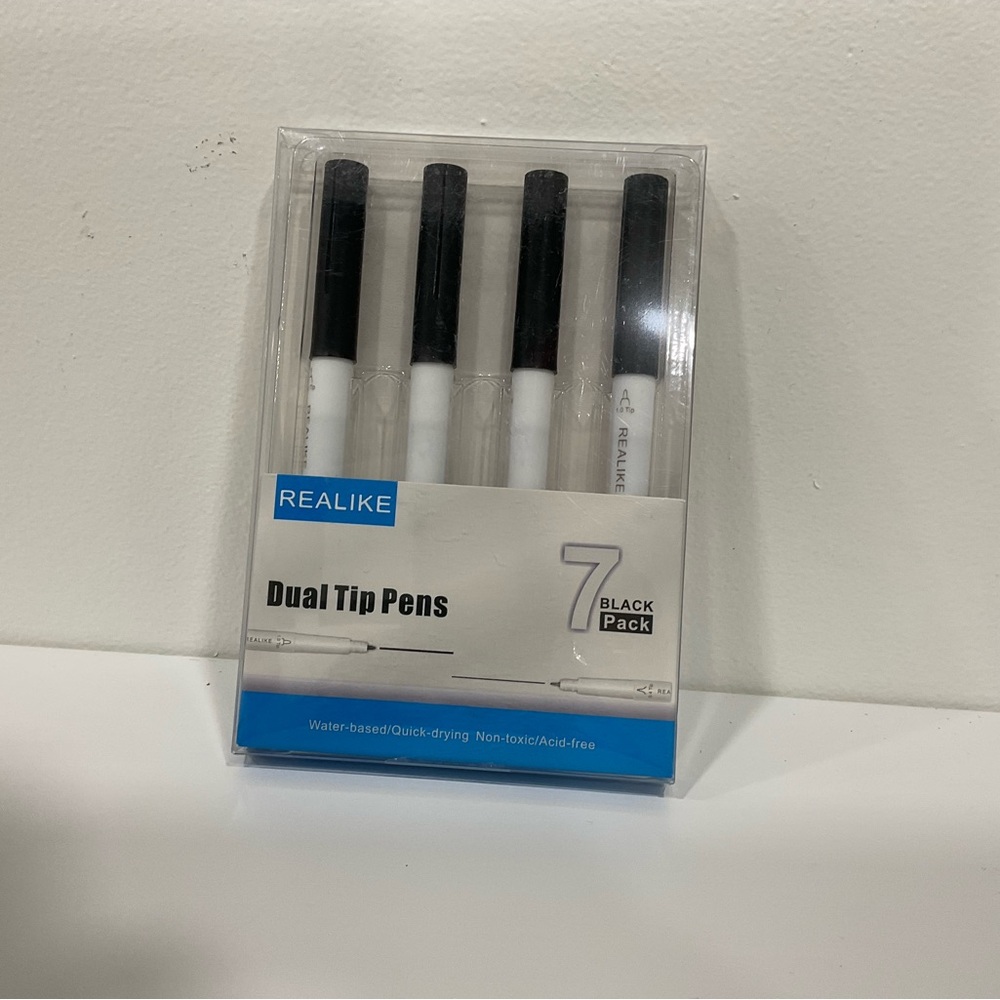 Black Dual Tip Pens - 7 Pack. A